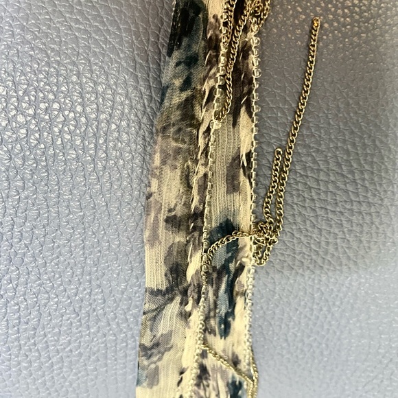 Gorgeous Periwinkle Designer Leather Tote - Picture 6 of 11